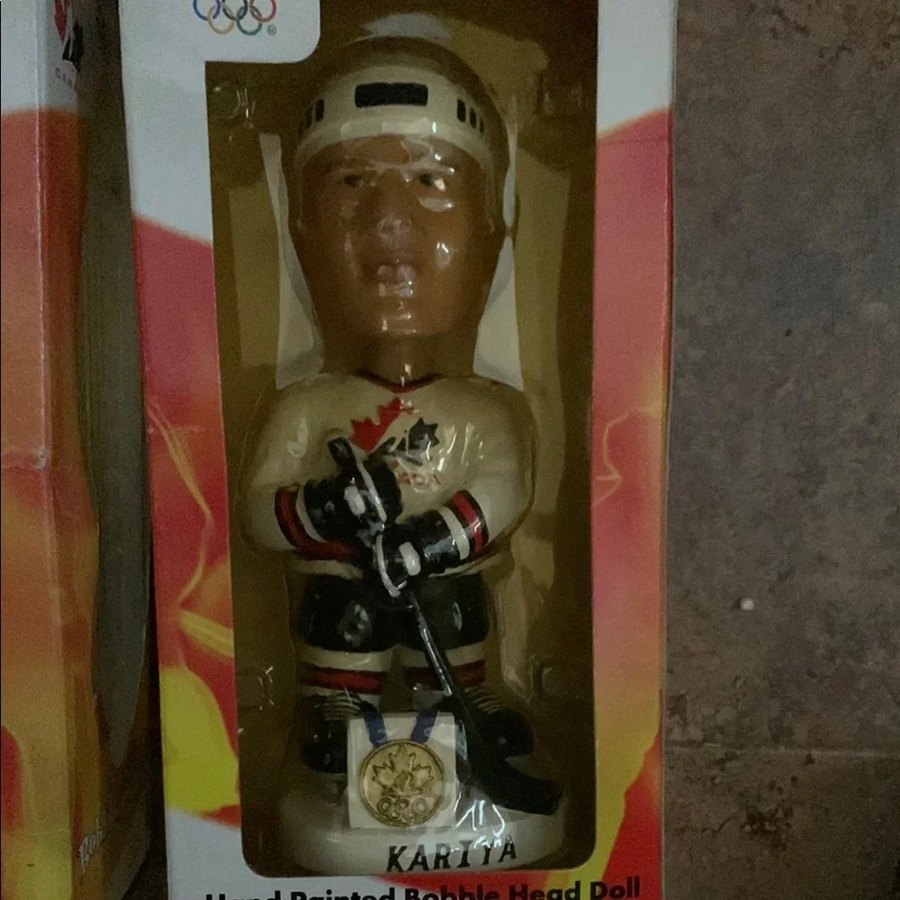 Three Team Canada Olympic Hockey Player Bobblehead - Picture 4 of 8